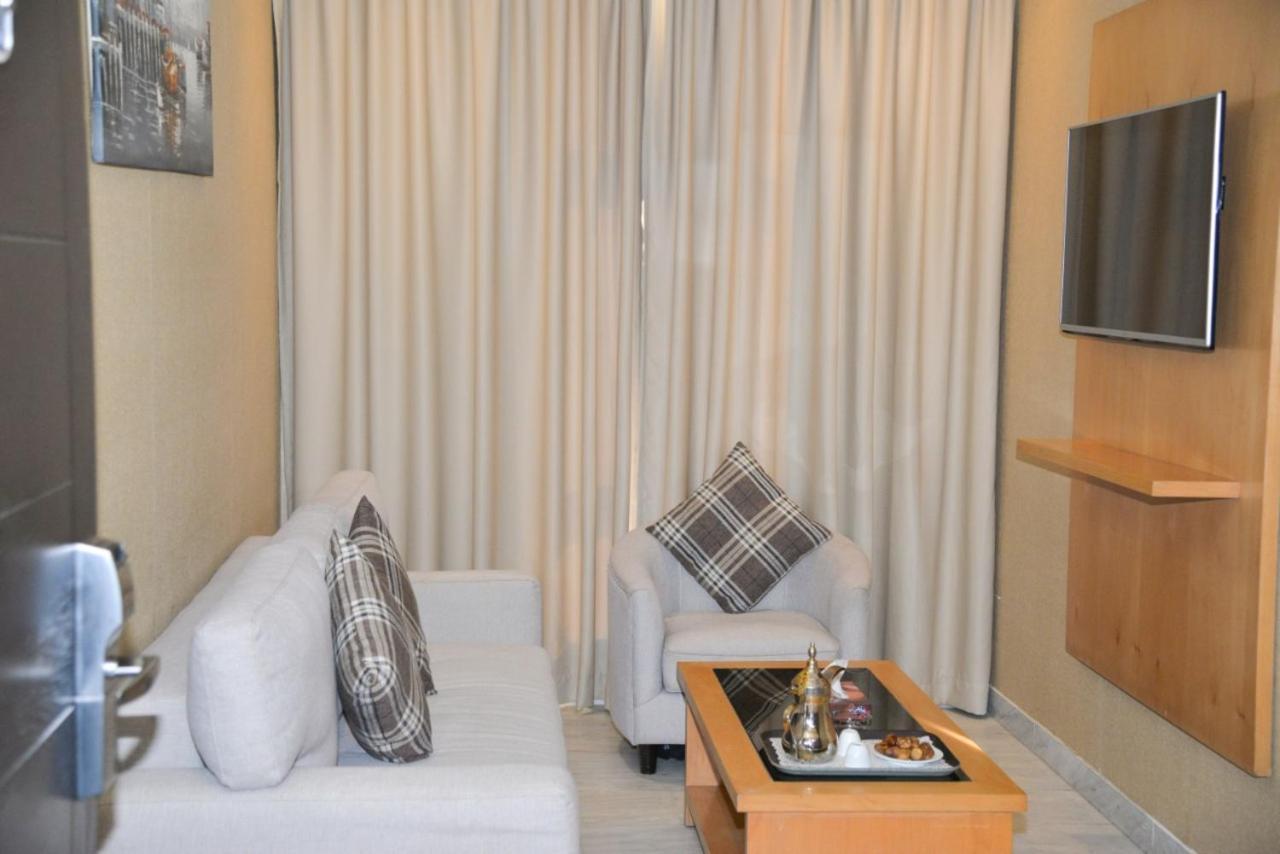 Hotel Ozone *